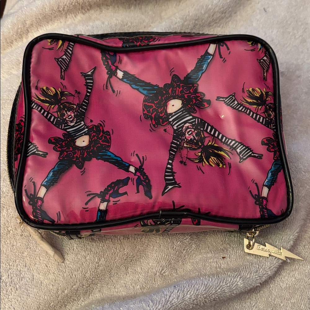 Betsey Johnson Clear Plastic PVC Cartwheel Bag Planner Binder Makeup bag NWOT